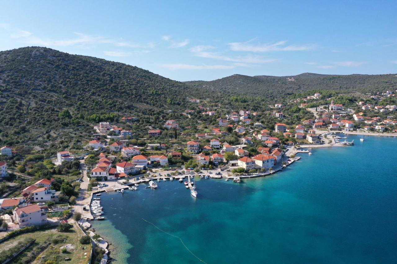Apartments Babin Vinišće Exteriér fotografie